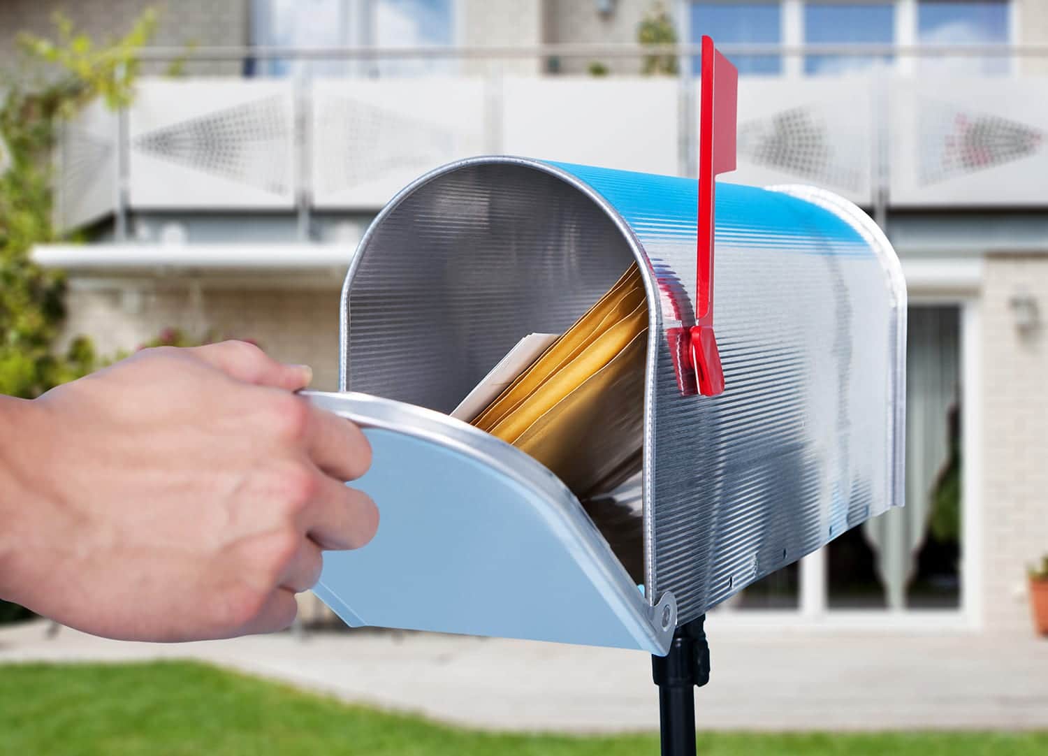 Why Direct Mail Is Still a Marketing Powerhouse